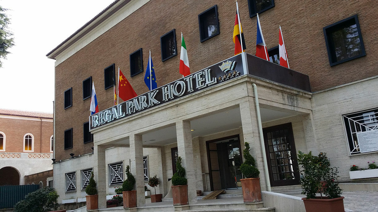 Regal Park Hotel Rom Exteriör bild